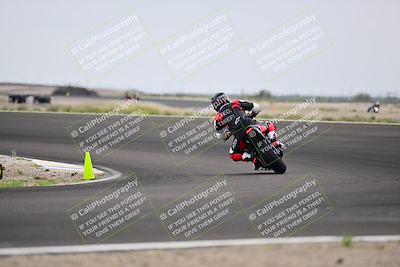 media/Apr-18-2025-TrackDaz (Fri) [[45f5874c44]]/C Group/Session 2 (Turn 10)/